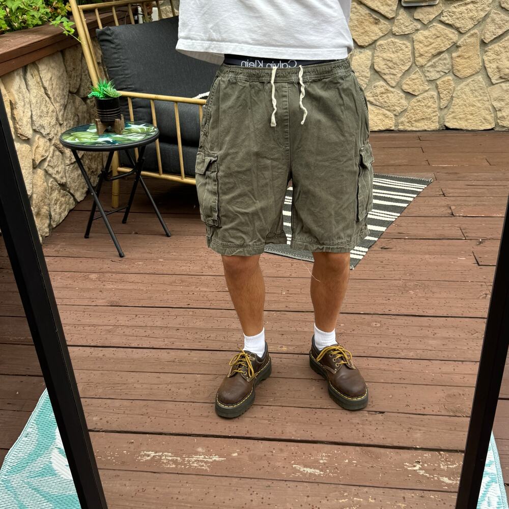BDG Forest Green Utility Zip Off Pants/Shorts Size 32x32